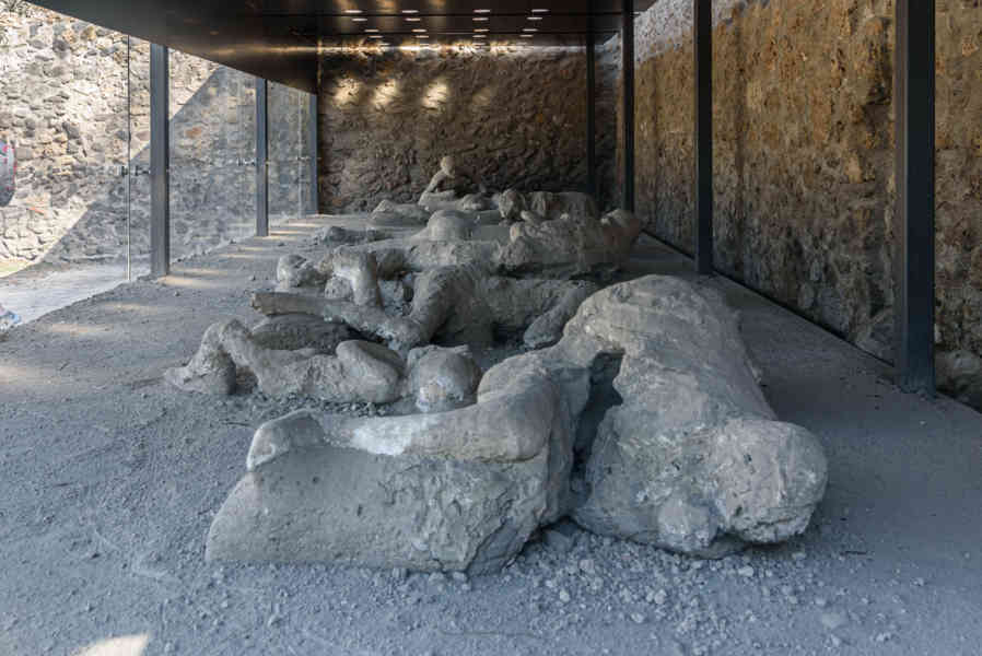 090 - Italia - Pompeya - parque arqueológico de Pompeya - Huerto de los Fugitivos.jpg